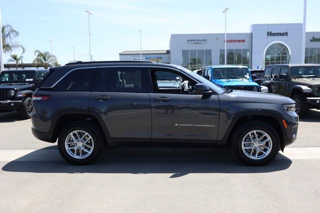 2025 Jeep Grand Cherokee GRAND CHEROKEE LAREDO X 4X2