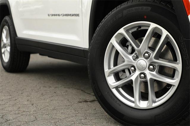 2025 Jeep Grand Cherokee GRAND CHEROKEE LAREDO X 4X2