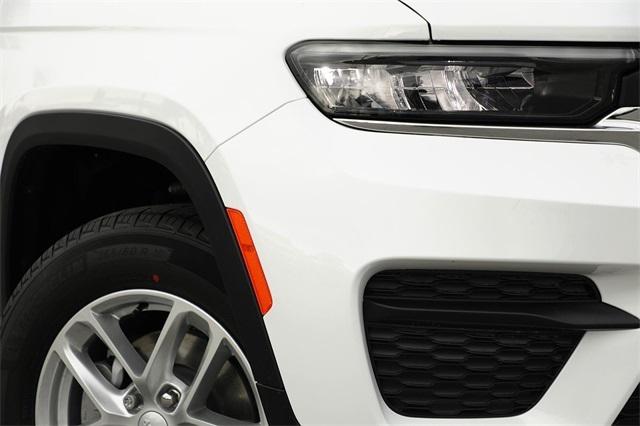 2025 Jeep Grand Cherokee GRAND CHEROKEE LAREDO X 4X2