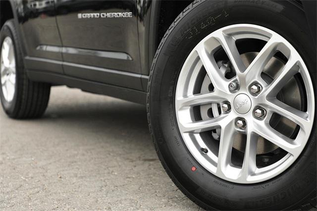 2025 Jeep Grand Cherokee GRAND CHEROKEE LAREDO X 4X2