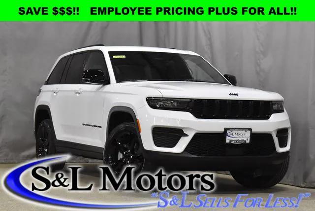 2025 Jeep Grand Cherokee GRAND CHEROKEE ALTITUDE 4X4
