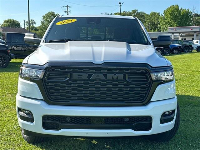 2025 RAM Ram 1500 RAM 1500 TRADESMAN CREW CAB 4X4 57 BOX
