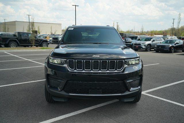 2025 Jeep Grand Cherokee GRAND CHEROKEE LAREDO 4X4 2025 Jeep Grand Cherokee GRAND CHEROKEE LAREDO 4X4