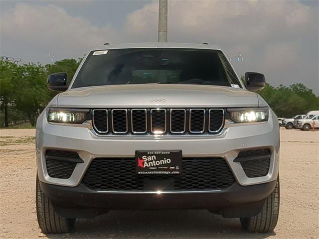 2025 Jeep Grand Cherokee GRAND CHEROKEE LAREDO X 4X2