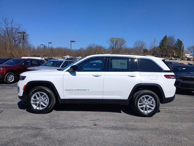 2025 Jeep Grand Cherokee GRAND CHEROKEE LAREDO X 4X4
