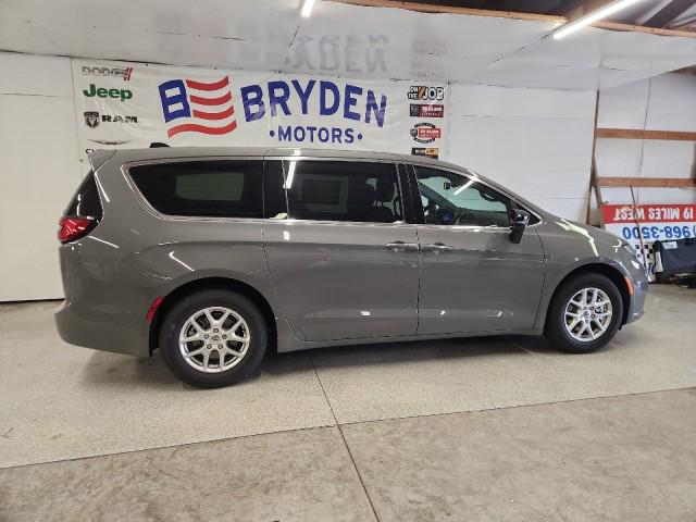 2025 Chrysler Pacifica PACIFICA SELECT