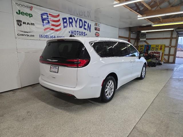 2025 Chrysler Pacifica PACIFICA SELECT