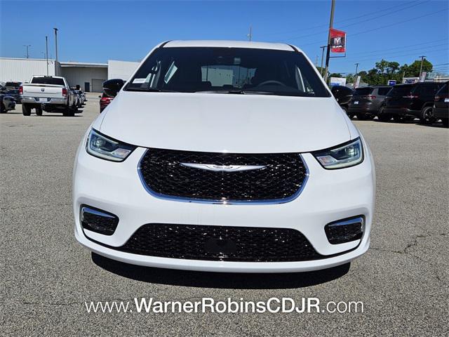 2025 Chrysler Pacifica PACIFICA SELECT