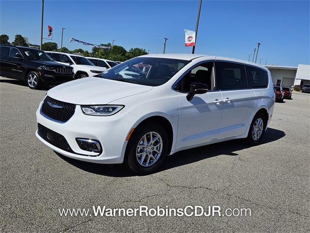 2025 Chrysler Pacifica PACIFICA SELECT