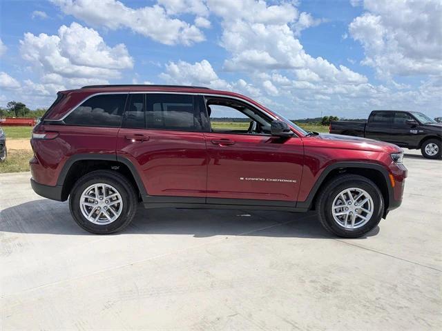 2025 Jeep Grand Cherokee GRAND CHEROKEE LAREDO X 4X2