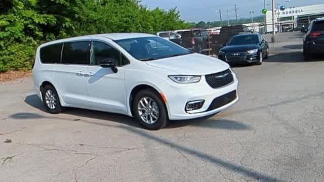2025 Chrysler Pacifica PACIFICA SELECT