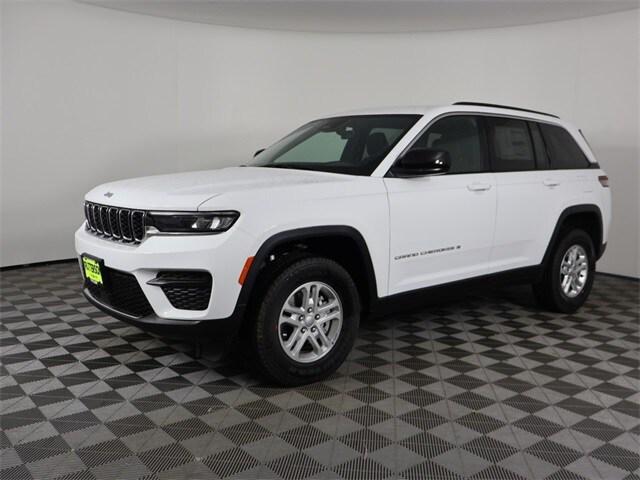 2025 Jeep Grand Cherokee GRAND CHEROKEE LAREDO 4X4