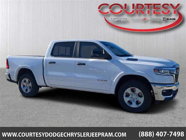 2025 RAM Ram 1500 RAM 1500 BIG HORN CREW CAB 4X4 57 BOX