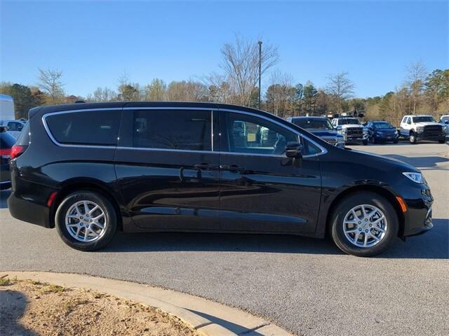 2025 Chrysler Pacifica PACIFICA SELECT