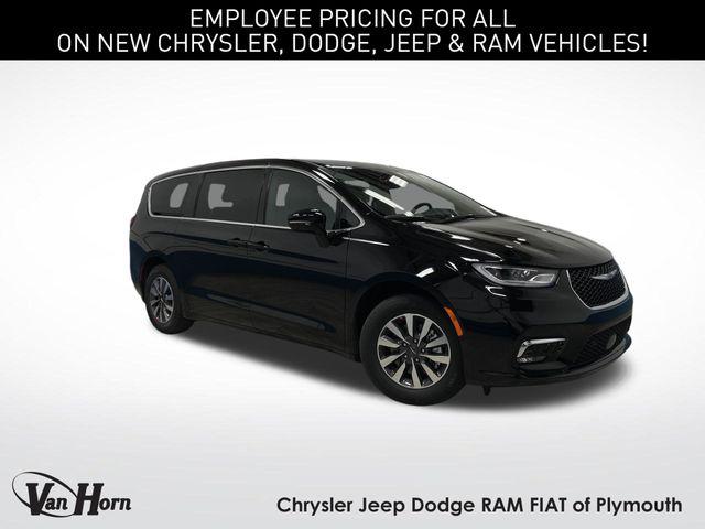 2025 Chrysler Pacifica Hybrid PACIFICA PLUG-IN HYBRID SELECT