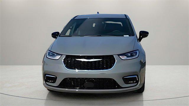 2025 Chrysler Pacifica PACIFICA SELECT