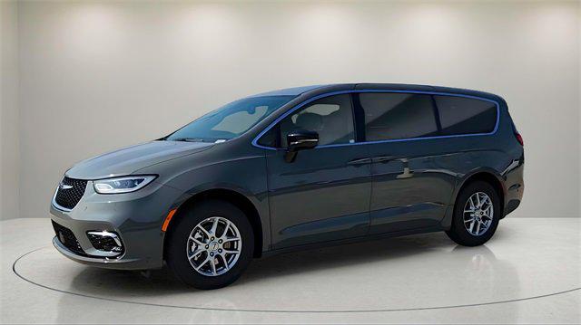 2025 Chrysler Pacifica PACIFICA SELECT