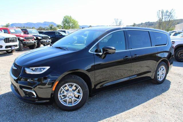 2025 Chrysler Pacifica PACIFICA SELECT