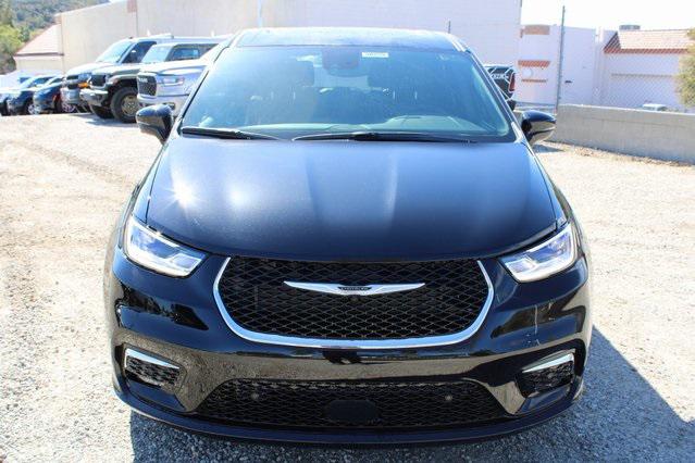 2025 Chrysler Pacifica PACIFICA SELECT