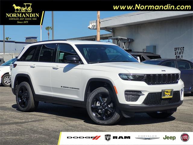 2025 Jeep Grand Cherokee GRAND CHEROKEE ALTITUDE 4X4