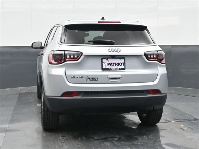 2025 Jeep Compass COMPASS SPORT 4X4