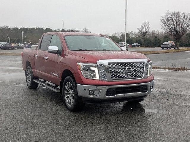 2019 Nissan TITAN SL