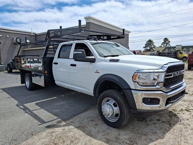 2024 RAM Ram 5500 Chassis Cab RAM 5500 TRADESMAN CHASSIS CREW CAB 4X4 84 CA