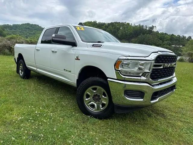 2022 Ram 3500 Big Horn Crew Cab 4x4 8' Box