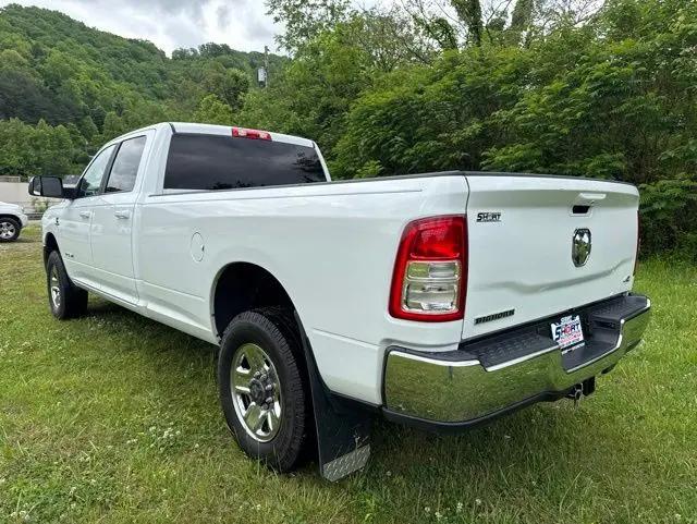 2022 Ram 3500 Big Horn Crew Cab 4x4 8' Box