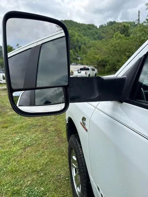 2022 Ram 3500 Big Horn Crew Cab 4x4 8' Box