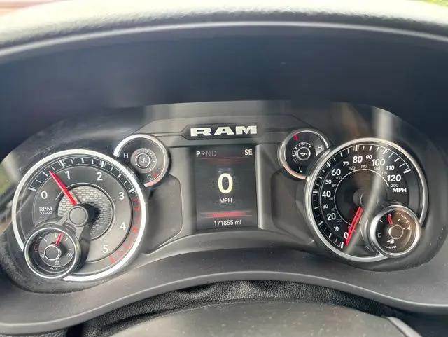 2022 Ram 3500 Big Horn Crew Cab 4x4 8' Box