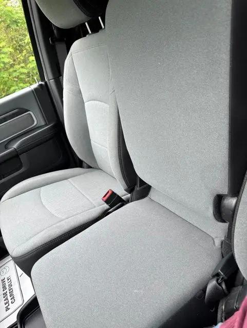 2022 Ram 3500 Big Horn Crew Cab 4x4 8' Box