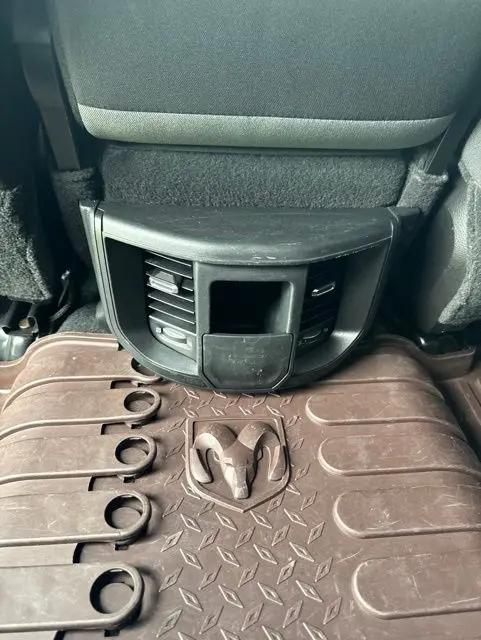 2022 Ram 3500 Big Horn Crew Cab 4x4 8' Box
