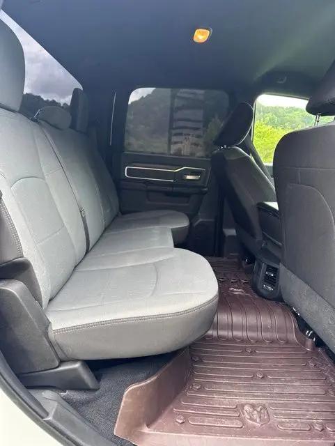 2022 Ram 3500 Big Horn Crew Cab 4x4 8' Box