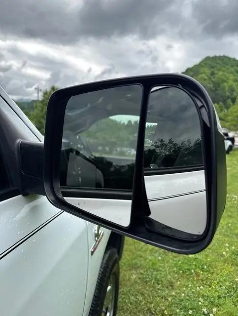 2022 Ram 3500 Big Horn Crew Cab 4x4 8' Box