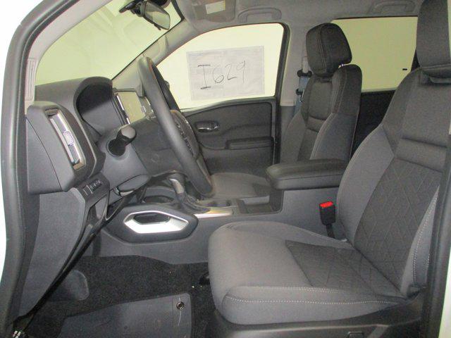 2025 Nissan Frontier Crew Cab SV 4x4