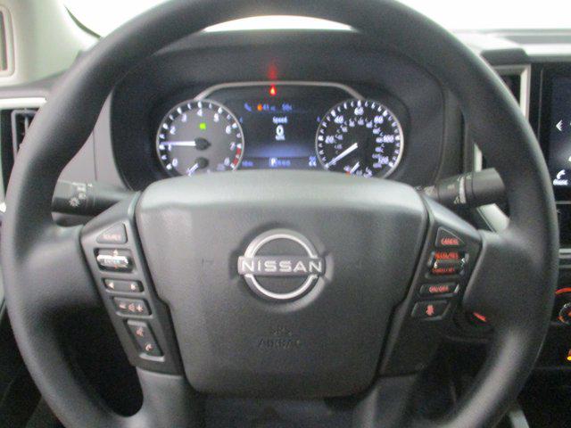 2025 Nissan Frontier Crew Cab SV 4x4