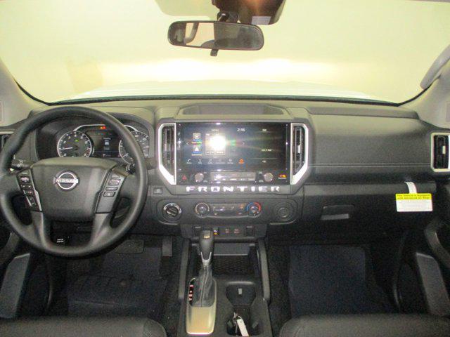 2025 Nissan Frontier Crew Cab SV 4x4