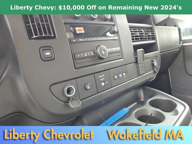 2024 Chevrolet Express Cutaway 4500 Van