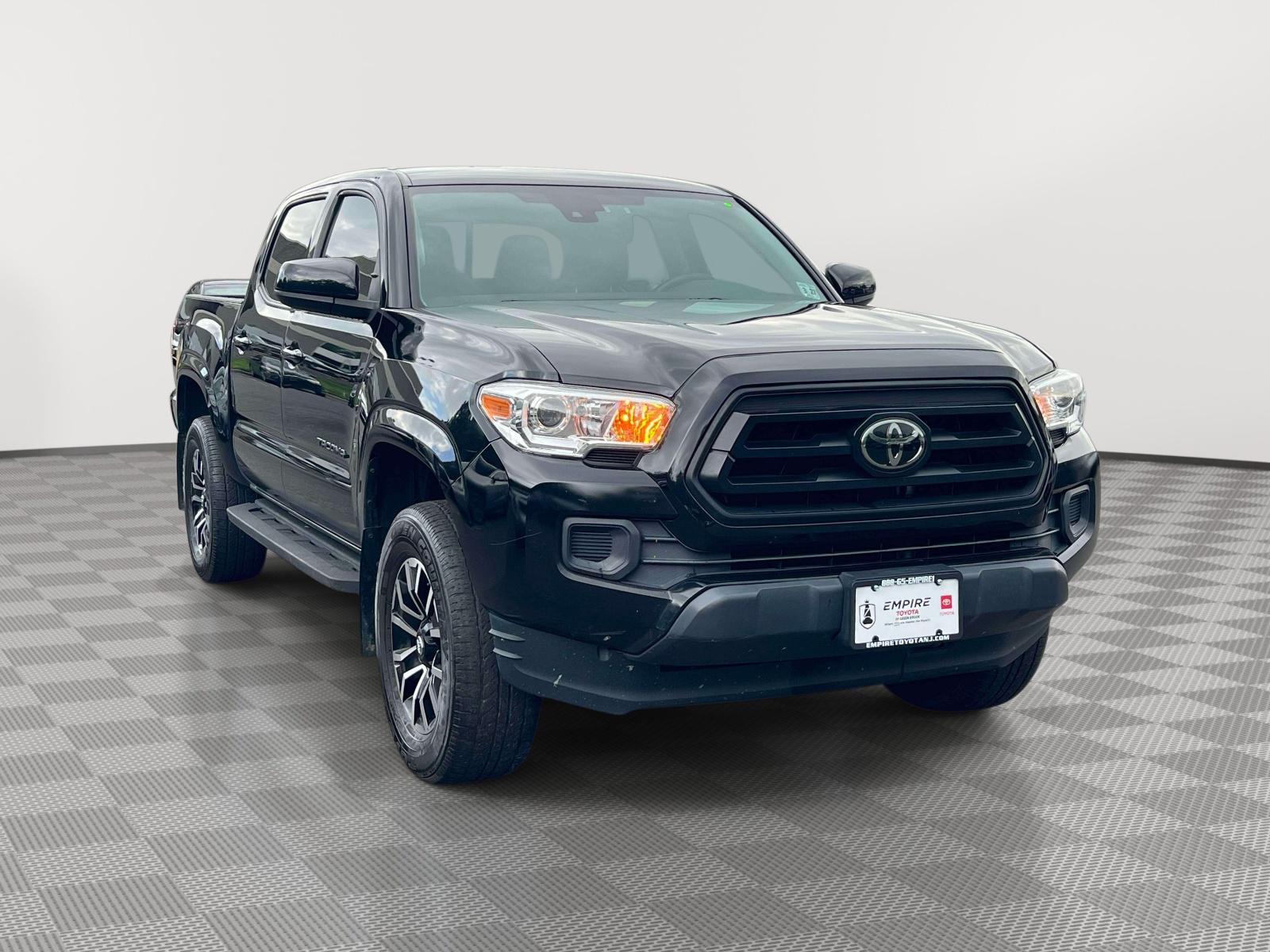 Midnight Black Metallic 2022 Toyota Tacoma Pickup Truck Four-Wheel Drive Automatic
