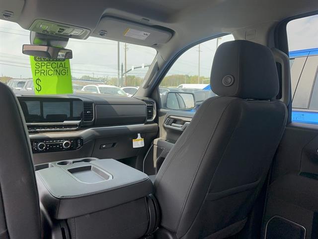 2025 Chevrolet Silverado 1500 4WD Crew Cab Standard Bed LT