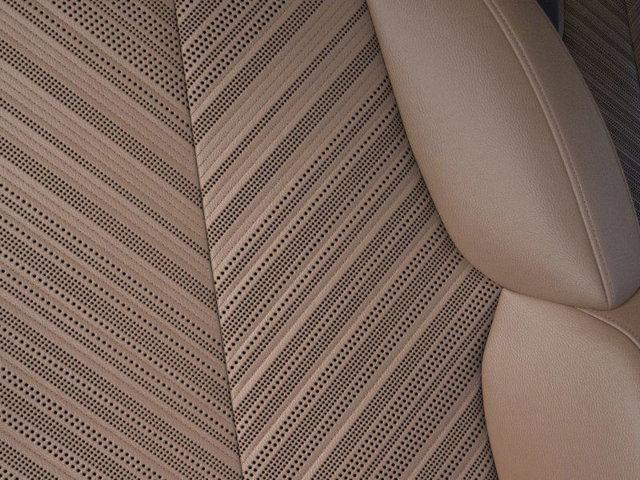 2025 Cadillac Escalade Luxury 2