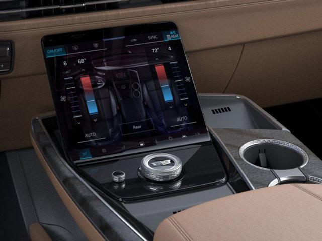 2025 Cadillac Escalade Luxury 2