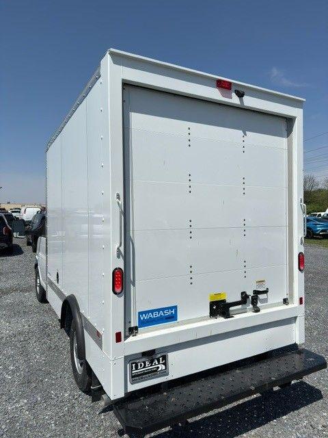 2025 GMC Savana Cutaway Work Van