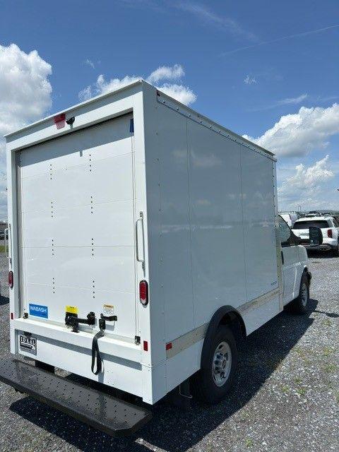 2025 GMC Savana Cutaway Work Van