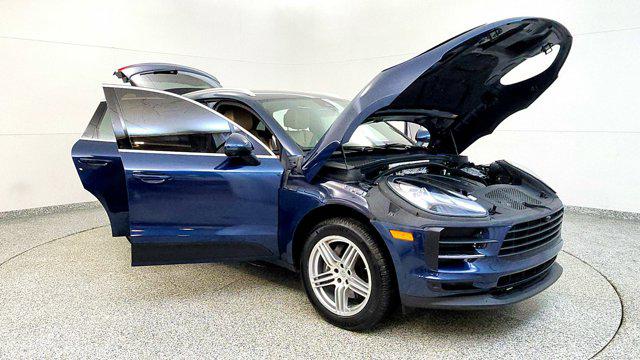 2021 Porsche Macan AWD