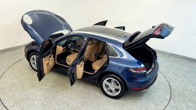 2021 Porsche Macan AWD