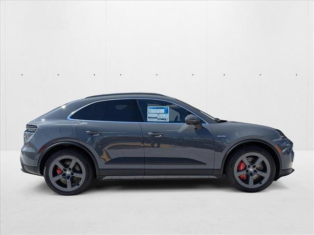 2025 Porsche Macan Electric 4S