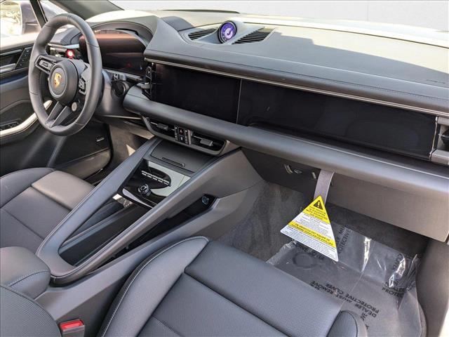 2025 Porsche Macan Electric 4S