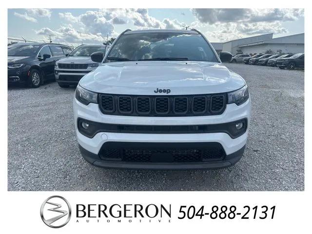 2025 Jeep Compass COMPASS LATITUDE 4X4